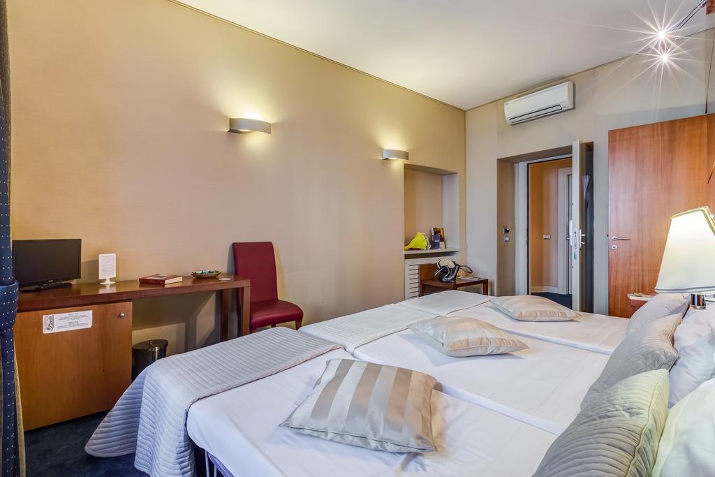 Rovati Guesthouse Рим Екстериор снимка