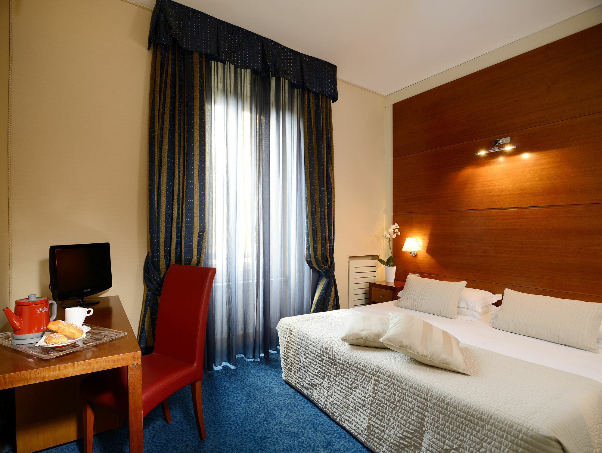 Rovati Guesthouse Рим Екстериор снимка