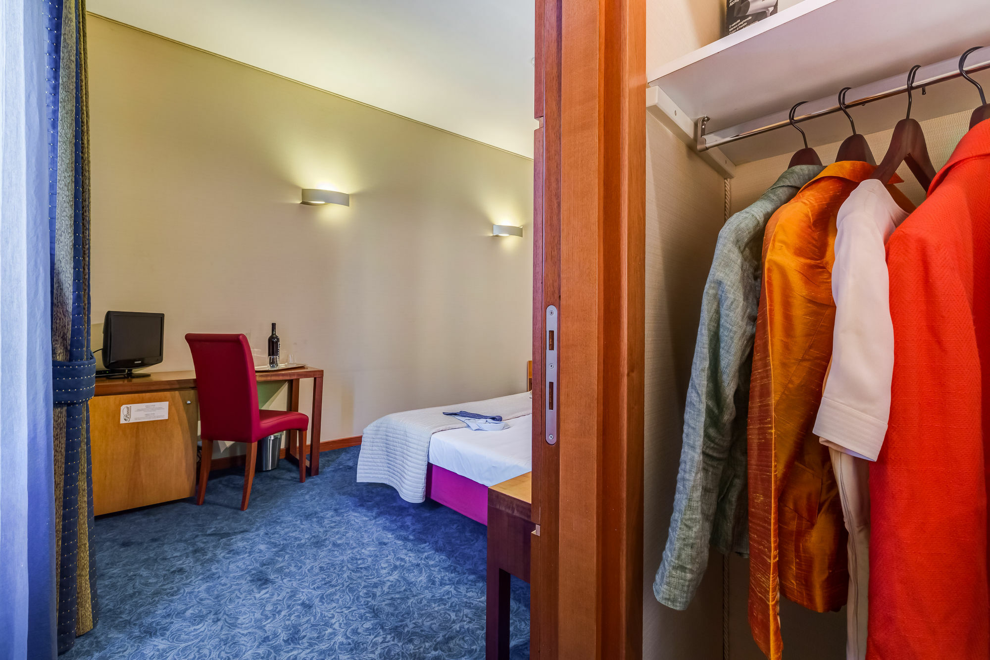 Rovati Guesthouse Рим Екстериор снимка