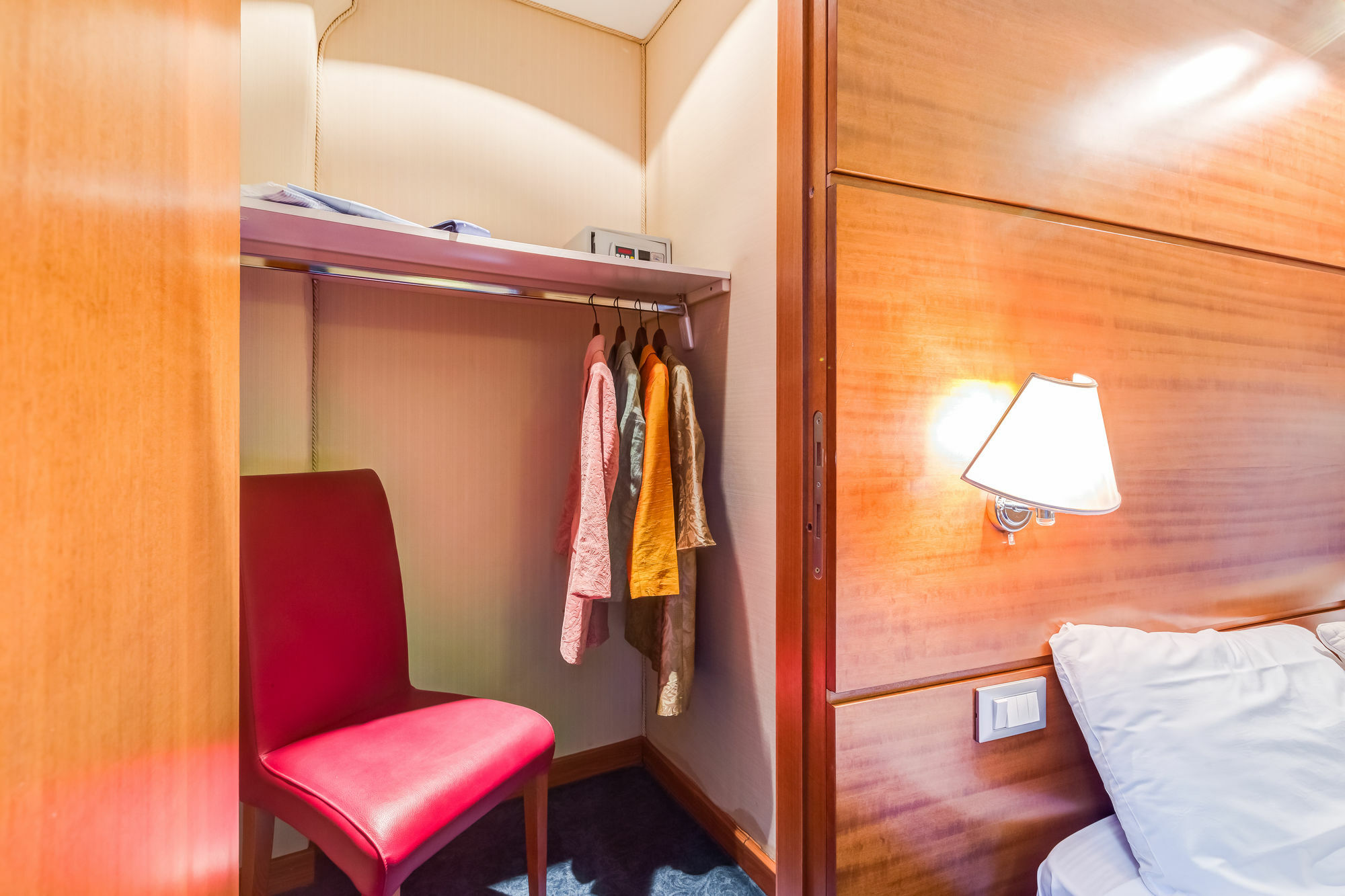 Rovati Guesthouse Рим Екстериор снимка